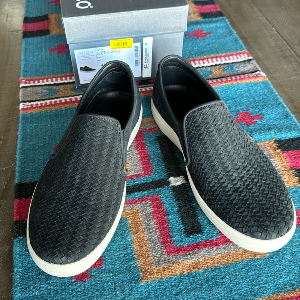 ECCO Soft 7 Men's Nubuck Sneaker